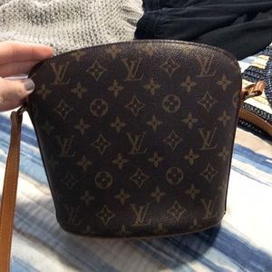 Louis Vuitton shoulder bag or crossbody